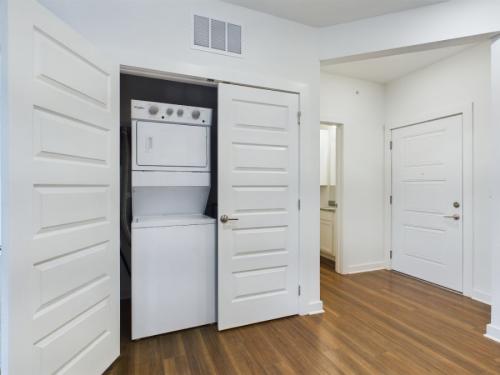 Studio Apartment Rentals in Ocala, FL - Laundry-Closet-Andromeda