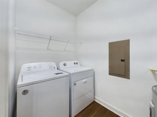 Two Bedroom Apartment in Ocala, Florida - #104 Chamaeleon - Laundry Room