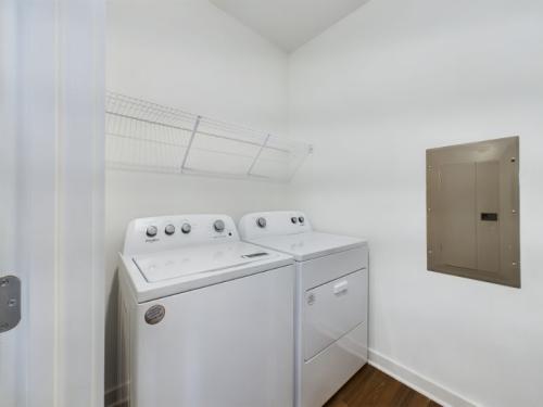 Two Bedroom Apartment in Ocala, Florida - #109 Chamaeleon - Laundry-Room