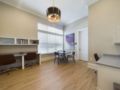 Apartments for rent in Ocala, FL - Cyber Cafe Interior