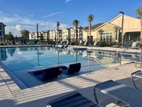 Apartments for rent in Ocala, FL - Swimming Pool and Patio Area